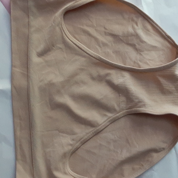 Panty - Picture 4 of 4